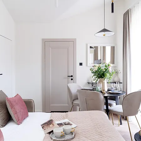 Miodova20 By Staylab * Krakow